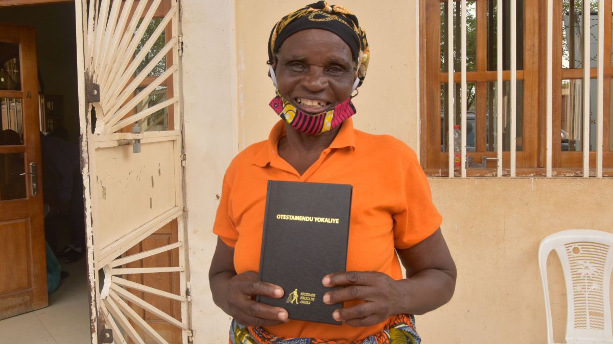 Bibelverbreitung in Angola, (c) Henrique Hertz