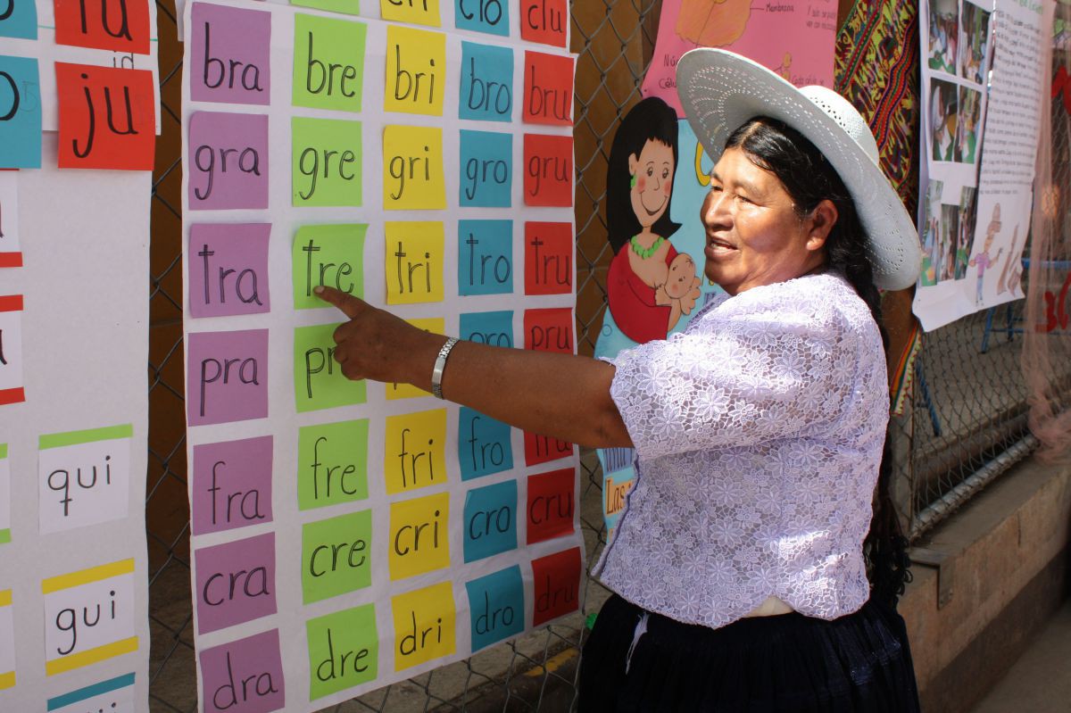 Alphabetisierungsprogramm in Bolivien