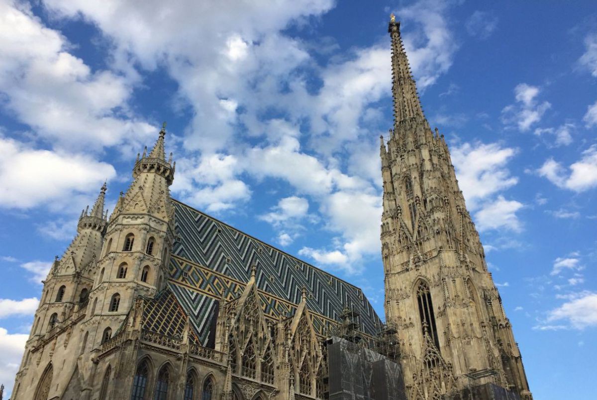 Außenansicht des Stephansdomes in Wien.